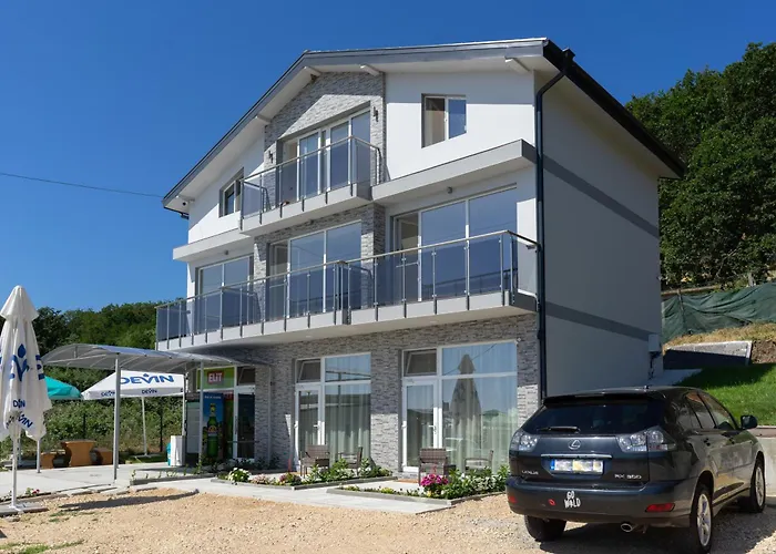 Paradise View Pensjonat 3*